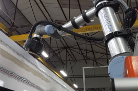 Cobot AeroSpline de ponçage en hauteur